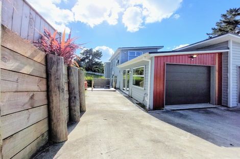Photo of property in 308-310 Birdwood Road, Massey, Auckland, 0614