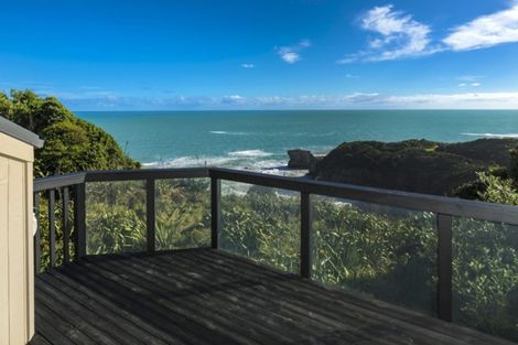Photo of property in 39 Waitea Road, Muriwai, 0881
