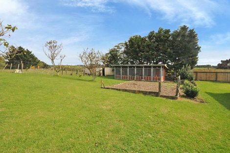 Photo of property in 143 Karioitahi Road, Waiuku, 2683