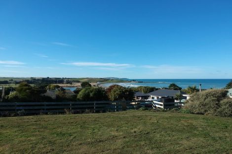 Photo of property in 17 Stirling Street, Kakanui, Oamaru, 9495