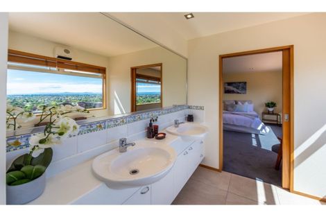 Photo of property in 19 Delhi Place, Cashmere, Christchurch, 8022