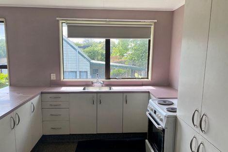 Photo of property in 1/727 Swanson Road, Swanson, Auckland, 0612