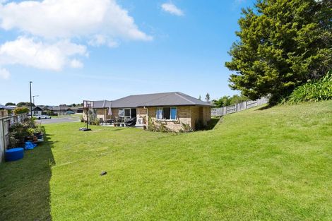 Photo of property in 17 Mahy Way, Leamington, Cambridge, 3432