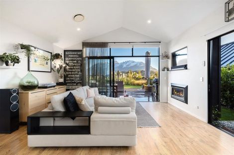 Photo of property in 3 Polperro Court, Jacks Point, Queenstown, 9371