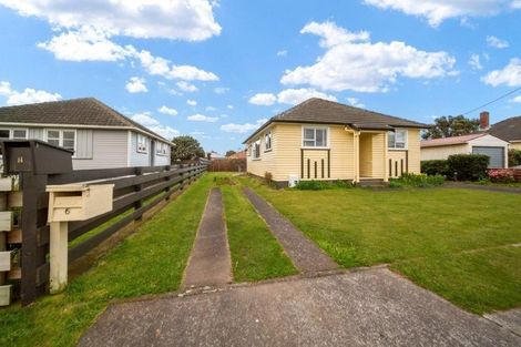 Photo of property in 6 Laurent Vc Street, Hawera, 4610
