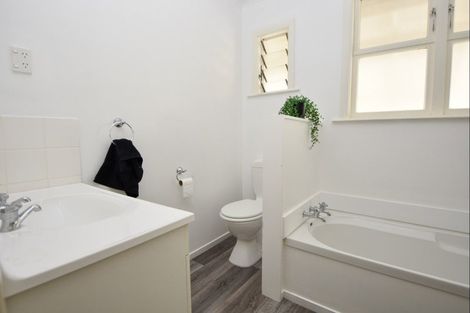 Photo of property in 89 Victoria Street, Carterton, 5713