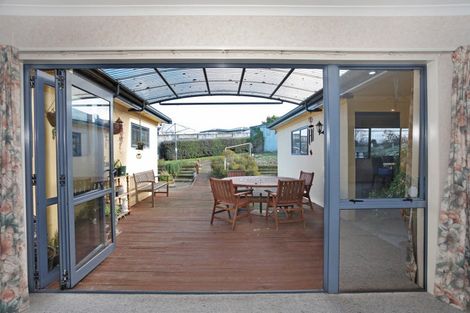 Photo of property in 3 Hillview Place, Feilding, 4702