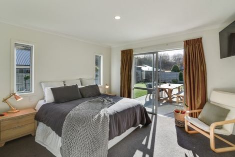 Photo of property in 11 Sylvan Street, Lake Hayes, Queenstown, 9304