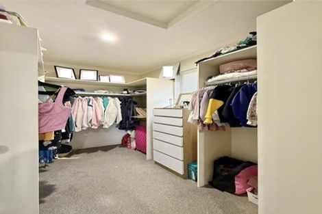 Photo of property in 14 Sylvan Way, Silverstream, Upper Hutt, 5019