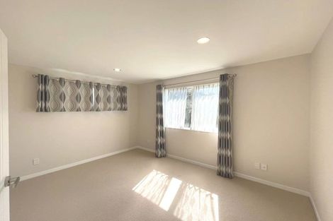 Photo of property in 14a Bridge Avenue, Te Atatu South, Auckland, 0610