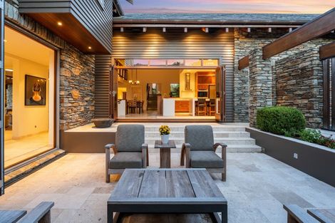 Photo of property in 42 Porterfield Road, Whitford, Howick, 2571