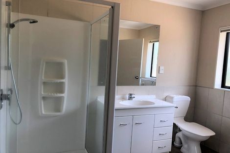 Photo of property in 20 Fergy Crescent, Wattle Downs, Auckland, 2103