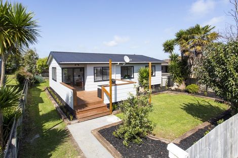 Photo of property in 2/13 Warriston Avenue, Waiuku, 2123