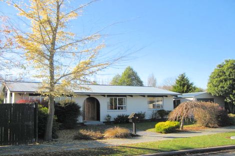 Photo of property in 4 Shannon Place, Belfast, Christchurch, 8051