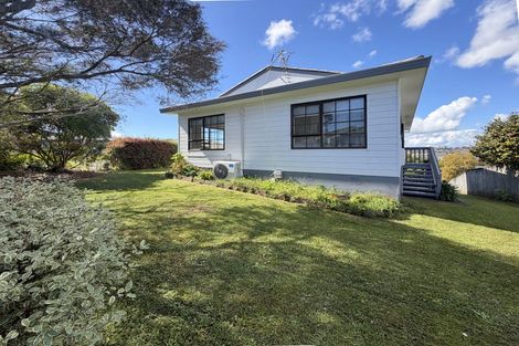 Photo of property in 25 Jay Court, Botany Downs, Auckland, 2010