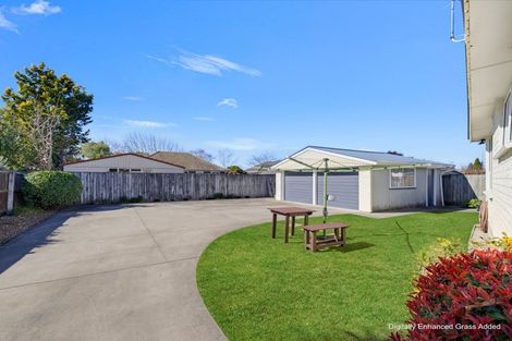 Photo of property in 332 Memorial Avenue, Burnside, Christchurch, 8053