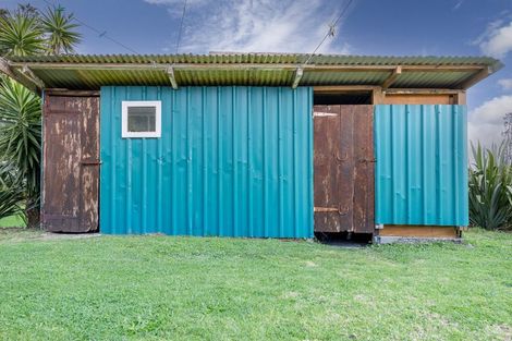 Photo of property in 11 Alcemene Lane, Baylys Beach, Dargaville, 0377