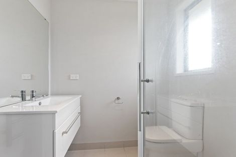 Photo of property in 60 Helenslee Road, Pokeno, 2402