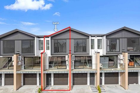 Photo of property in 4/1 Waters Place, New Lynn, Auckland, 0600