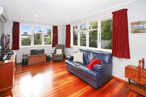 Photo of property in 1a Ward Place, Marfell, New Plymouth, 4310