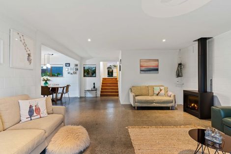 Photo of property in 105 Blane Place, Whangamata, 3620