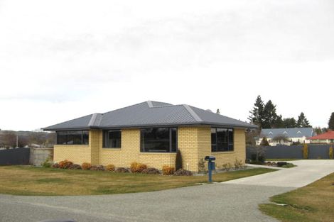 Photo of property in 13 Hamilton Street, Fairlie, 7925