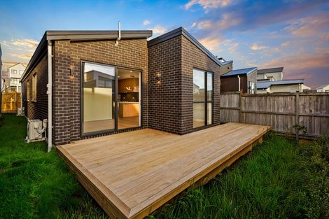 Photo of property in 5 Herekino Street, Westgate, Auckland, 0814