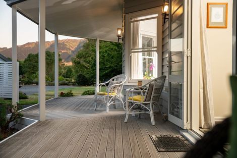 Photo of property in 358 Ngarara Road, Waikanae, 5391