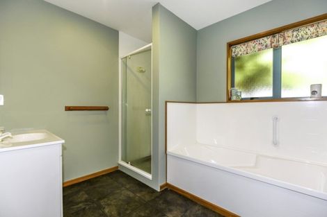 Photo of property in 4 Oakden Drive, Darfield, 7510