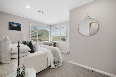 Photo of property in 1/25 Seymour Road, Mellons Bay, Auckland, 2014