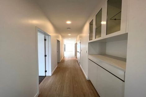 Photo of property in 34 Neretva Avenue, Massey, Auckland, 0614