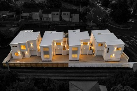 Photo of property in 318 Swanson Road, Henderson, Auckland, 0610