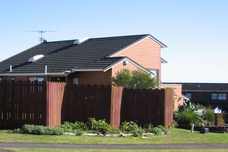 Photo of property in 8 Ilex Place, Totara Heights, Auckland, 2105