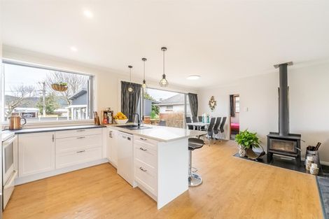 Photo of property in 15 Ararino Street, Trentham, Upper Hutt, 5018