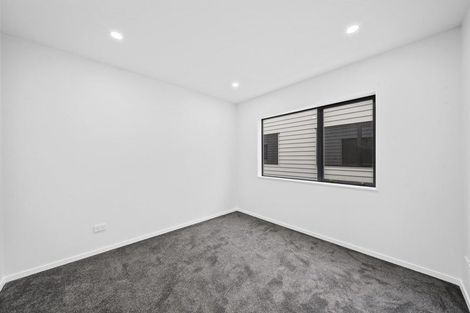 Photo of property in 7/9 Wilson Place, Papakura, 2110