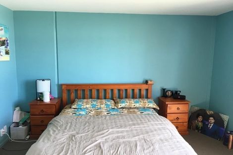 Photo of property in Krisley Court, 1/6 Ambrico Place, New Lynn, Auckland, 0600