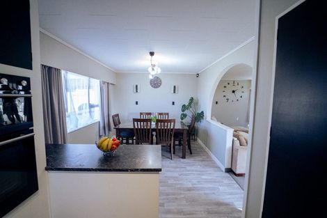 Photo of property in 243 Flaxmere Avenue, Flaxmere, Hastings, 4120