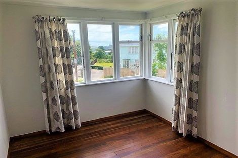 Photo of property in 78-80 Leicester Street, Cannons Creek, Porirua, 5024