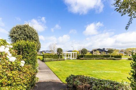 Photo of property in 33 Chateau Crescent, Rangatira Park, Taupo, 3330