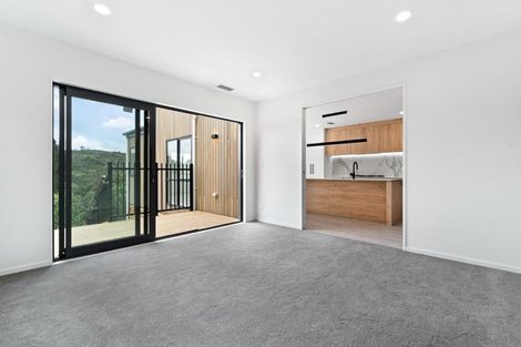 Photo of property in 27 Kotuitui Drive, Wainui, 0992