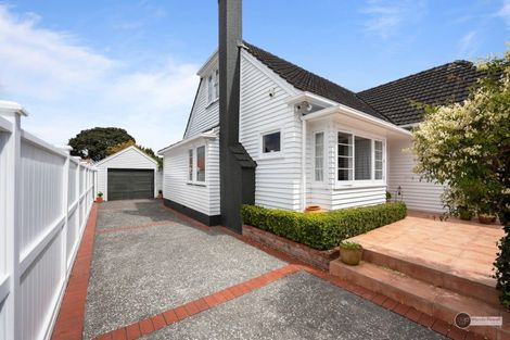 Photo of property in 24 Willoughby Street, Woburn, Lower Hutt, 5010