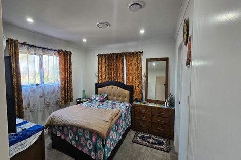 Photo of property in 75a Andrew Road, Howick, Auckland, 2010