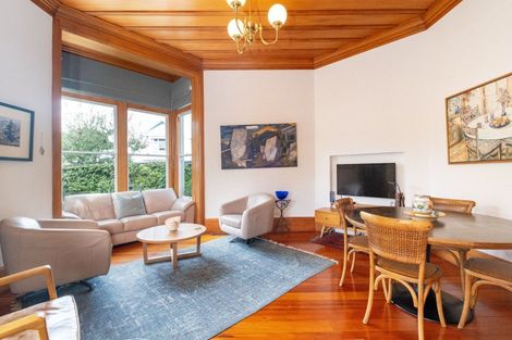 Photo of property in 29 Cameron Road, Bluff Hill, Napier, 4110