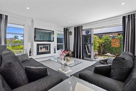 Photo of property in 48 Cassinia Close, Papamoa Beach, Papamoa, 3118