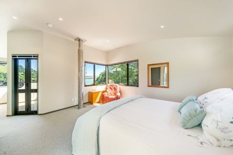 Photo of property in 36a Molyneux Close, Whitby, Porirua, 5024