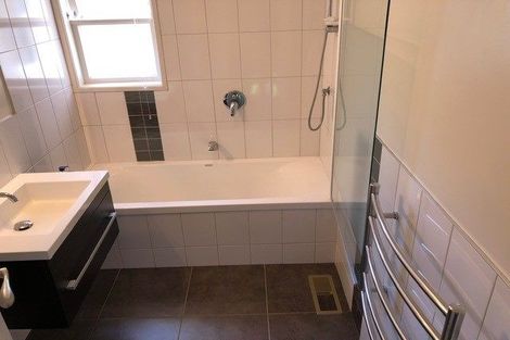 Photo of property in 22 Baroda Street, Khandallah, Wellington, 6035