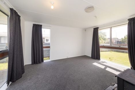 Photo of property in 8 Robinson Crescent, Westbrook, Palmerston North, 4412