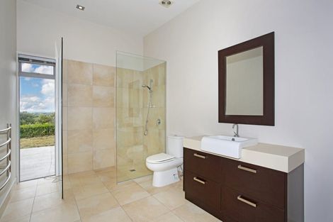 Photo of property in 58 Old Barn Road, Opaheke, Papakura, 2584