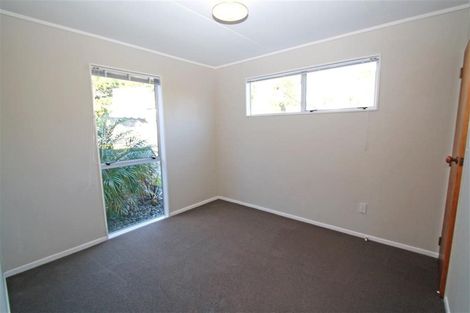 Photo of property in 5 Lombardy Place, Whalers Gate, New Plymouth, 4310