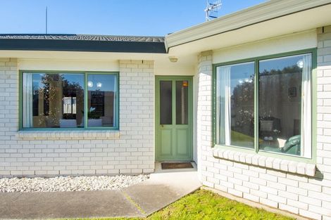 Photo of property in 121a Blake Boulevard, Papamoa Beach, Papamoa, 3118